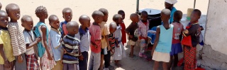 Children queuing for Marys Meals in Turkana