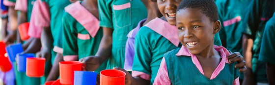 Children in Malwi queuing for Marys Meals