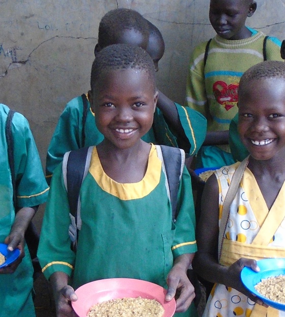 Children holding their meals in South Sudan