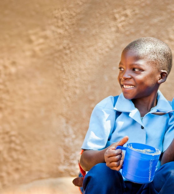 Children in Zambia eating Marys Meals