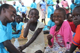 Children eating thier school meal