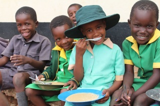 Children eating Marys Meals