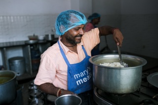 Volunteer cook