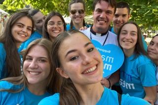 Image of young people raising money for Mary's meals
