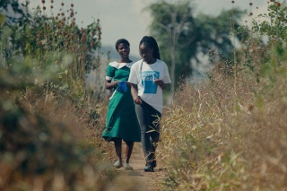 Image of Lettie walking in Malawi