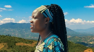 Image of Lettie, a woman that recieved school meals that changed her life in Malawi
